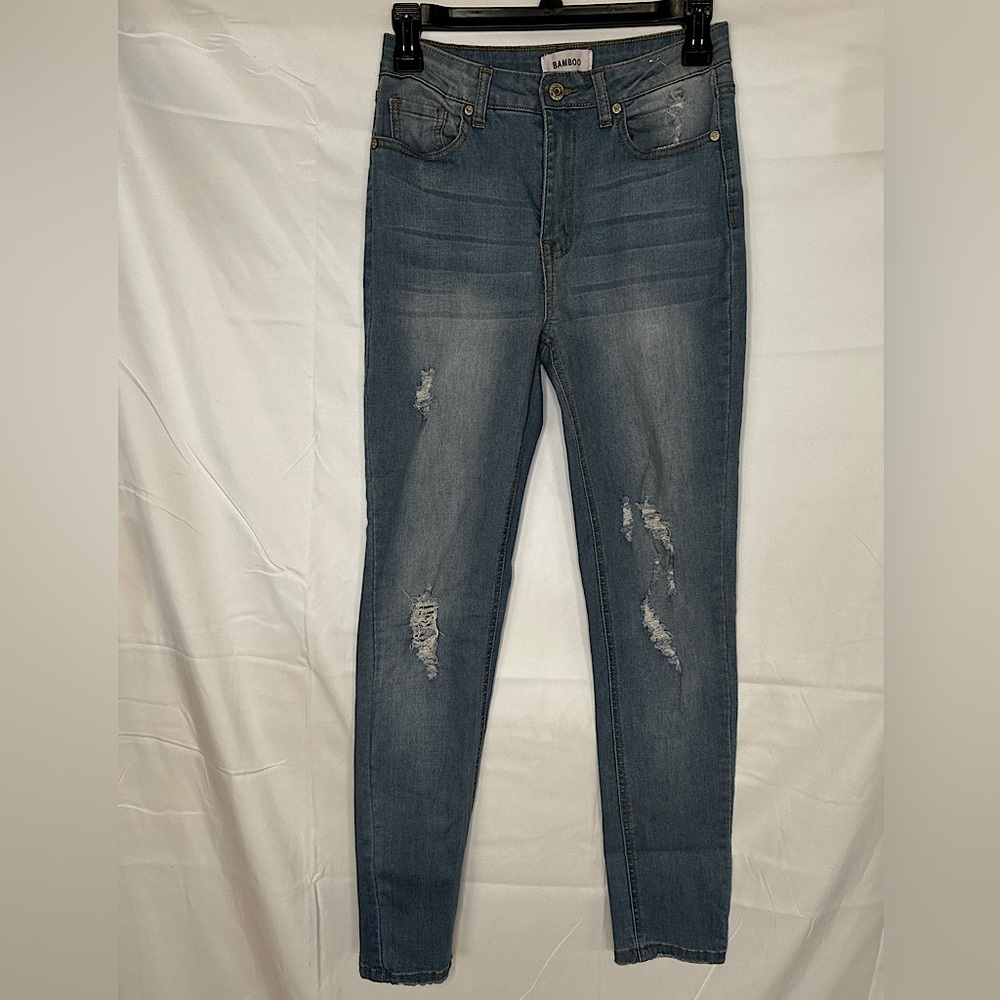 BAMBOO Skinny Jeans Distressed High Rise